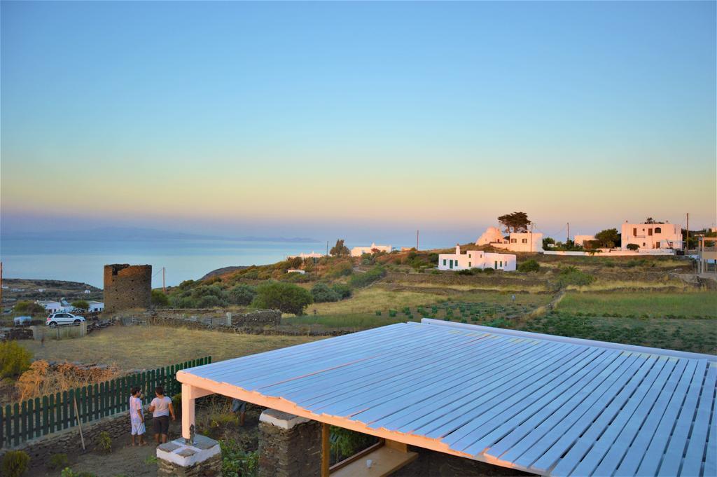 Windmill Arades Suite Apollonía Exterior photo