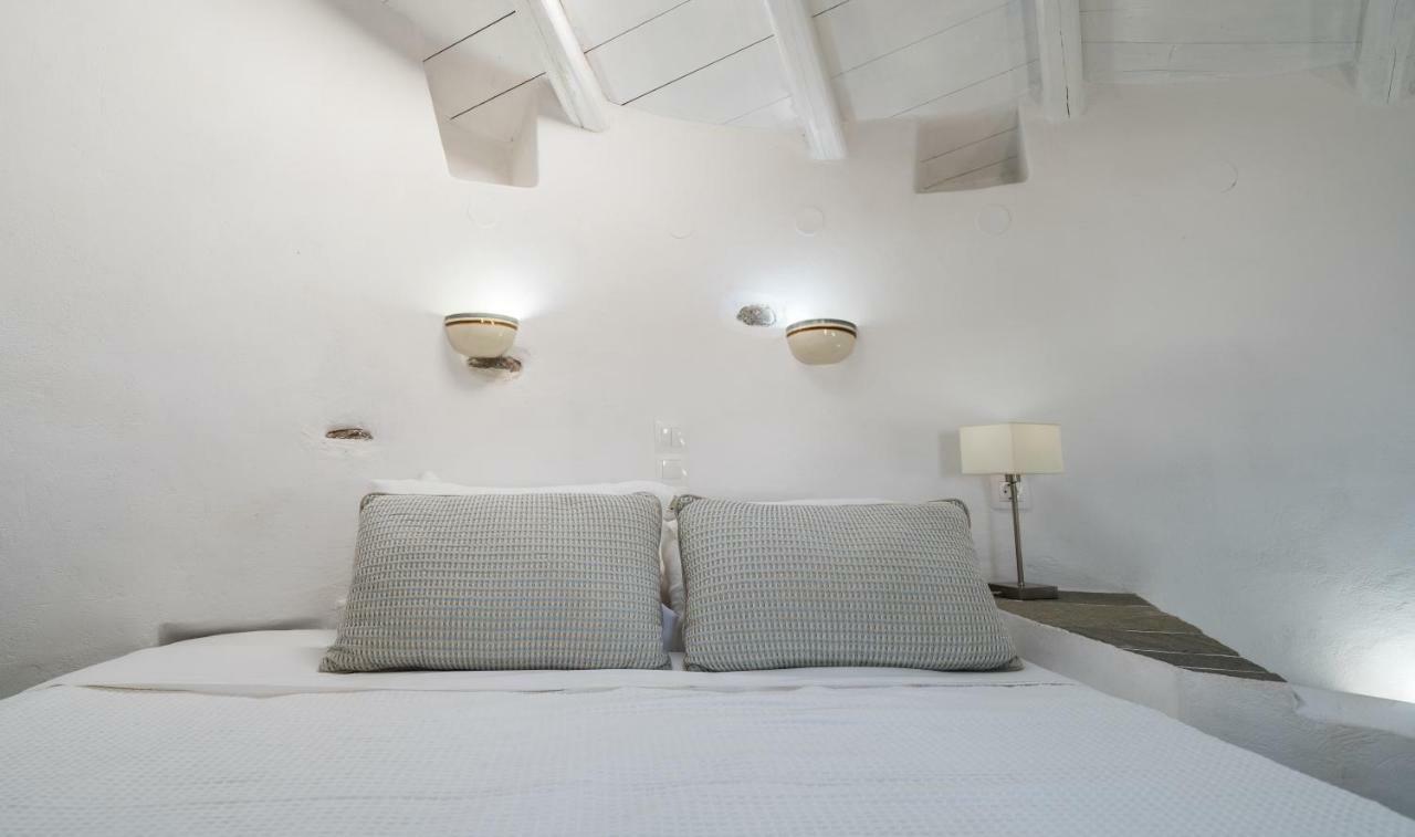 Windmill Arades Suite Apollonía Exterior photo
