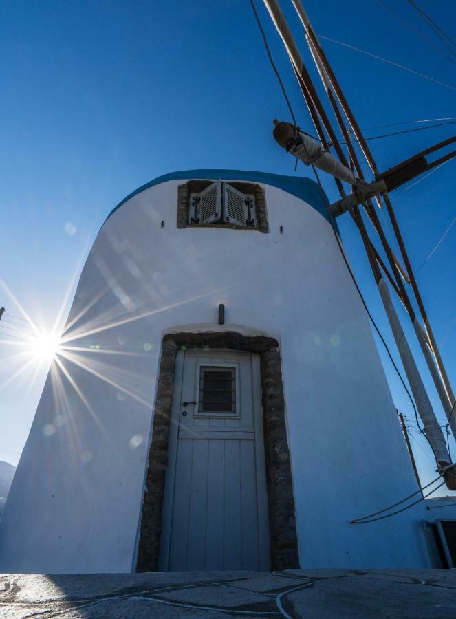 Windmill Arades Suite Apollonía Exterior photo